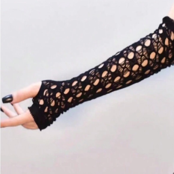 Black  gothic fingerless hollow glove sleeves - Picture 1 of 3